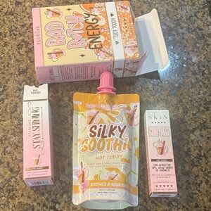 P.Louise Silky Soothie Hot Toddy Body Lotion - Pink and White